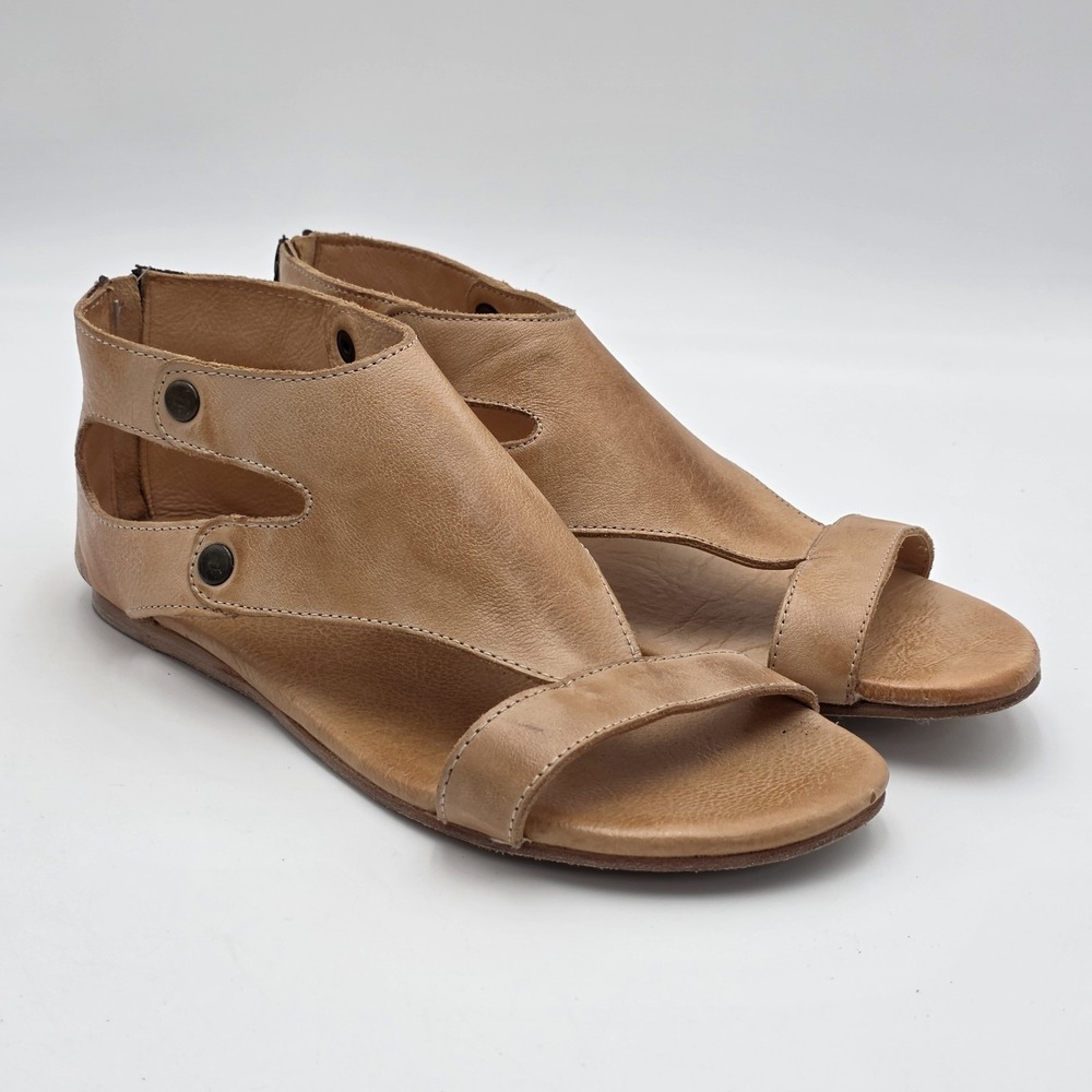 Women’s Open-Toe Tan Leather Sandals